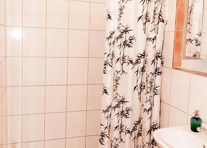 דירה -waldhaus-fewo 4 *