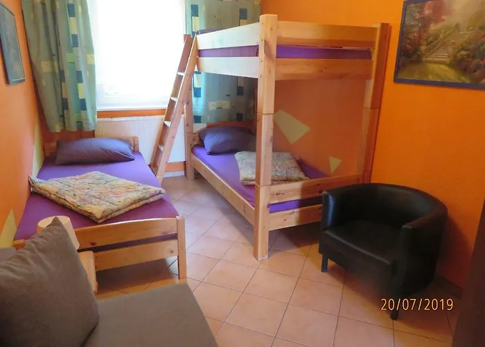 -waldhaus-fewo 4 דירה